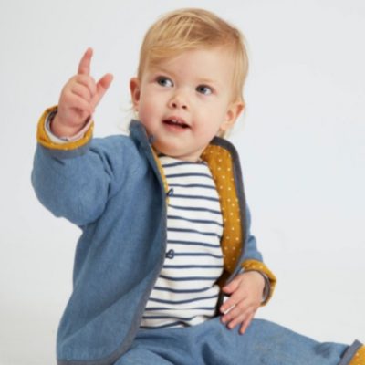 Babyset Ari Babyjacke Babyhose Nähen für Baby Kleinkind kostenlose Schnittmuster Gratis-Nähanleitung
