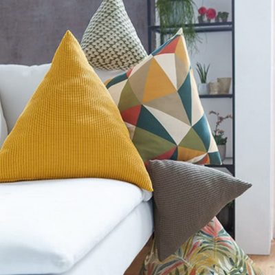 Dreieckskissen fuer zuhause sofa couch gemuetlich inneneinrichtung kissen deko kostenlose schnittmuster gratis naehanleitung